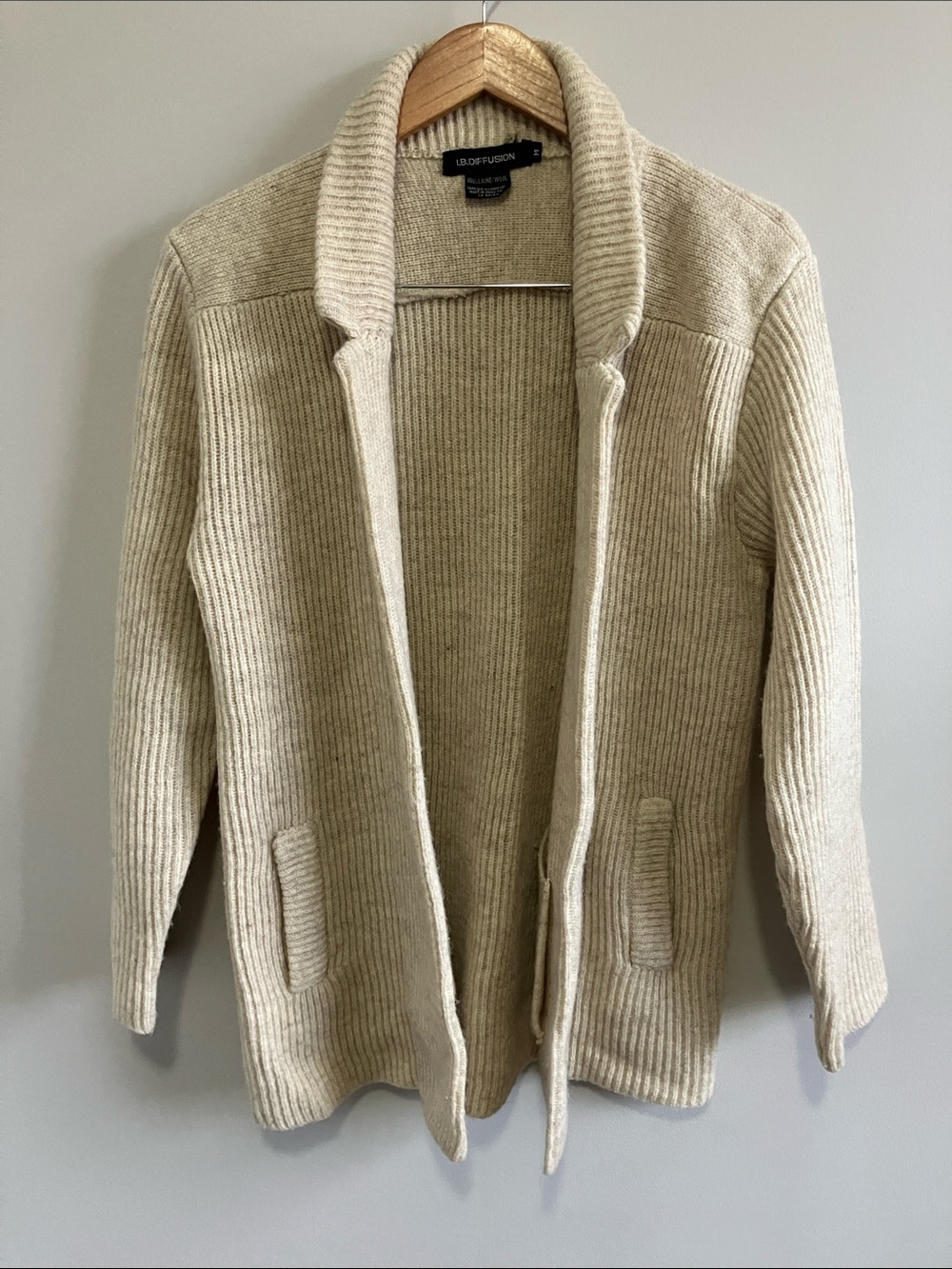 Vintage Women's Cream Shawl Collar Ribbed Cardigan Sweater 100% wool